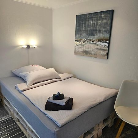Standardzimmer Nahe Messe Und Airport 杜塞尔多夫 外观 照片